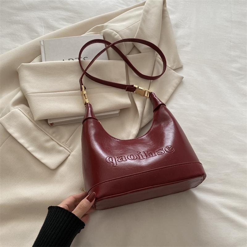 

Ретро мода личность простая сумка подмышку осень новая нишевая дизайнерская сумка через плечо кроссбоди сумка-полумесяц красный