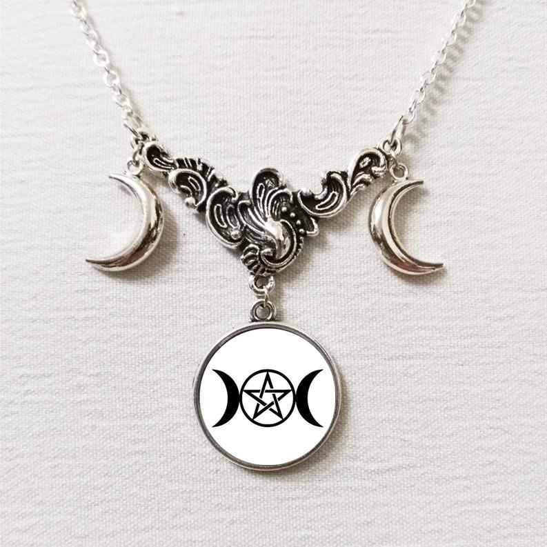 

Retro Fashion Sliver Color Triple Moon Goddess Crescent Moon Crystal Glass Pendant Necklace for Women Amulet Charm Jewelry Gifts