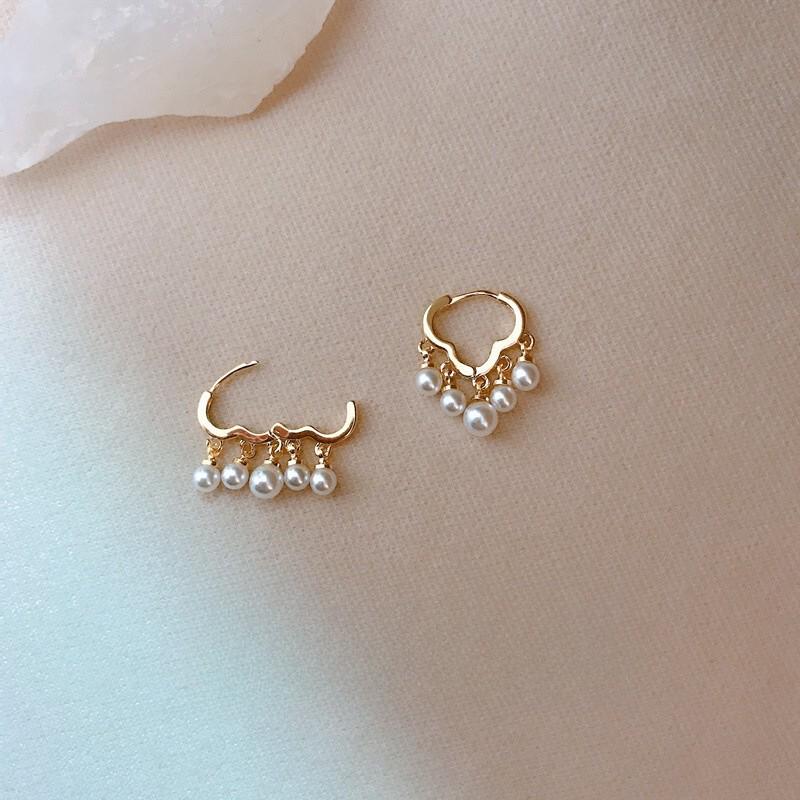 

Elegant Cloud Tassel Pearl Pendant Earrings for Women - Exquisite High-End Ear Cuff Jewelry