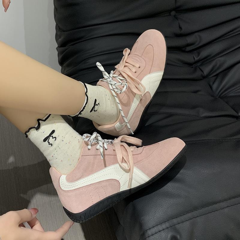 2025 autumn and winter new pair of shoelaces color matching fashion casual shoes women's full sheepskin low-top Agande training board racing shoes