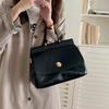 Large-capacity retro briefcase autumn new textured versatile messenger handbag daily commuter mailman bag female