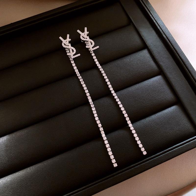 

Long zircon letter fringed earrings temperament versatile stud earrings earrings women
