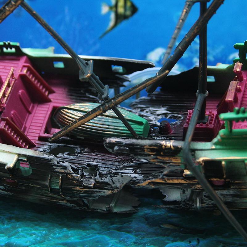 Seahorse Pneumatic Aquarium Decoration: Oxygenating Deep Sea Shipwreck Toy