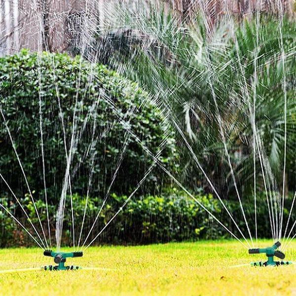 Automatischer 360-Grad-Rotationsrasensprenger ABS Dreiarm-Sprühkopf Garten Gras Blume Bewässerungssystem