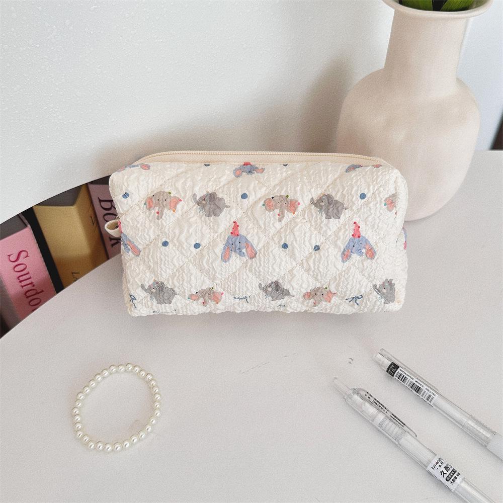 Fresh Quilted Hand-Held Cosmetic Bag for Girls - Large Capacity Cute Storage for Stationery and More