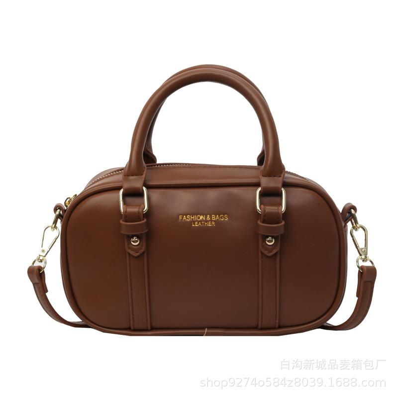 Retro Portable Small Bag Women's 2025 New Bowling Bag Popular Messenger Bag Fashionable Commuter Shoulder Bag