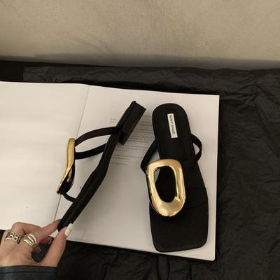 Chanclas de Mujer Moda Metal Temperamento Zapatillas de Lujo Diseñador Zapatillas Antideslizantes Planas Verano Nueva Señora Chanclas de Playa