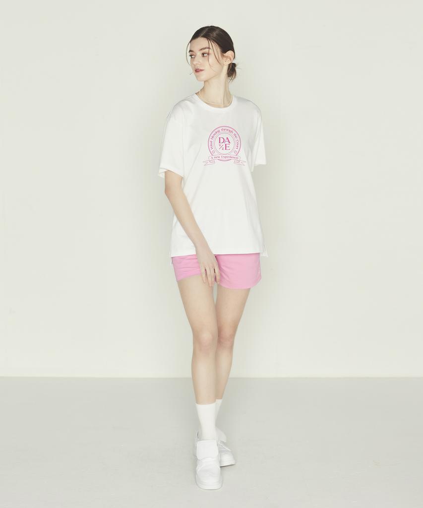 DAVE&DAZE Heritage Logo Boxy Fit Short Sleeve T-Shirt Women'S White - Pink