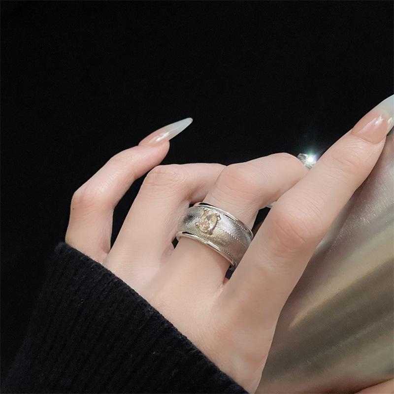 Dragon-Shaped Design Open Ring Chinese Style Gold-Plated Diamond-Set Luxury Retro Personality Advanced Sense Asymmetrical Ring Woman