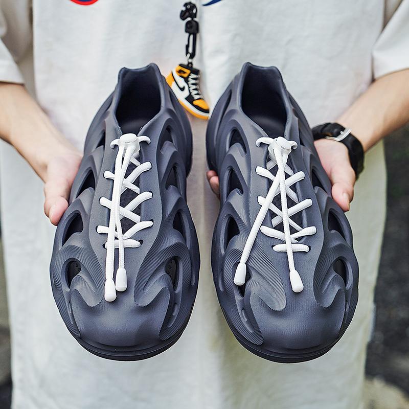 Fashion Summer Men Sandals Ultra Soft EVA Clogs Mens Breathable Garden Shoes Wading Beach Shoes Comfortable Slippers Sneakers