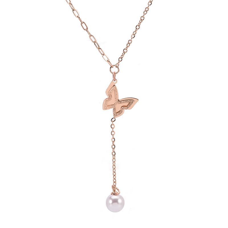 Butterfly Korean Pearl Pendant Necklace: Elegant Clavicle Chain with Unique Design for Women