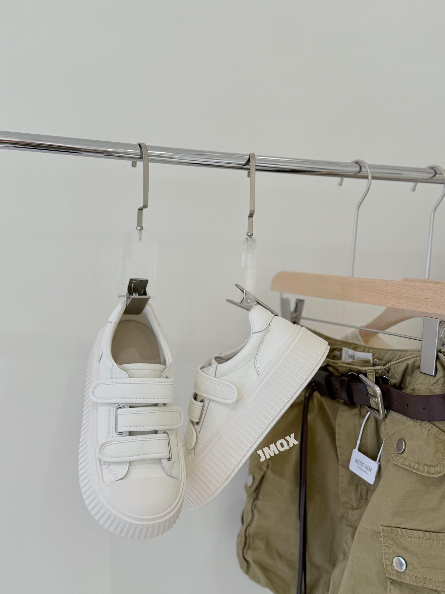 

European leather little white shoes women s 2025 autumn new thick-soled Velcro cowhide biscuit shoes sports and leisure board shoes 39