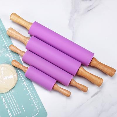 1 pz Mattarello in silicone con manico in legno Rullo per farina Bastone antiaderente per gnocchi Mattarello per utensili da cucina per uso domestico