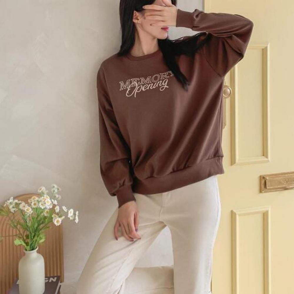 New Arrivals Open Run Women Basic Fit Lettering Round Sweatshirt