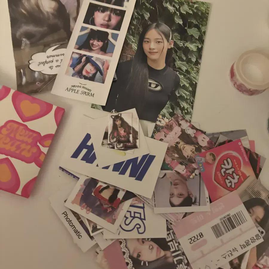 

Newjeans Unofficial Goods