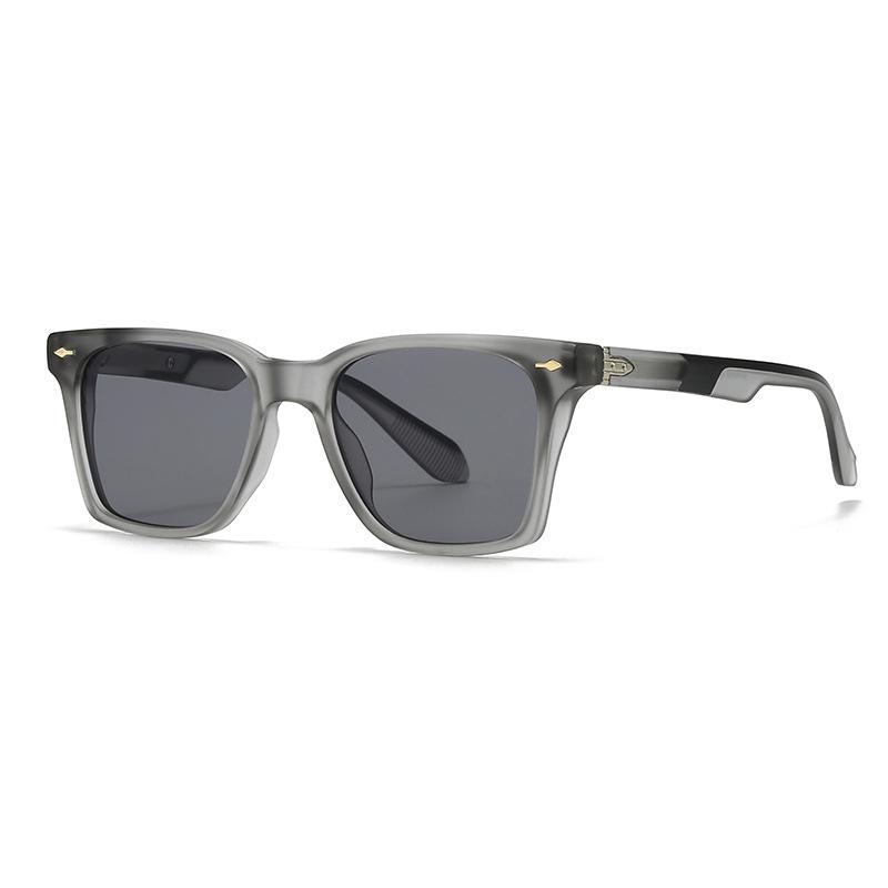 

Luxury Square Sunglasses Men Women Retro Business Sun Glasses Male Daily Driving Travelling Shades UV400