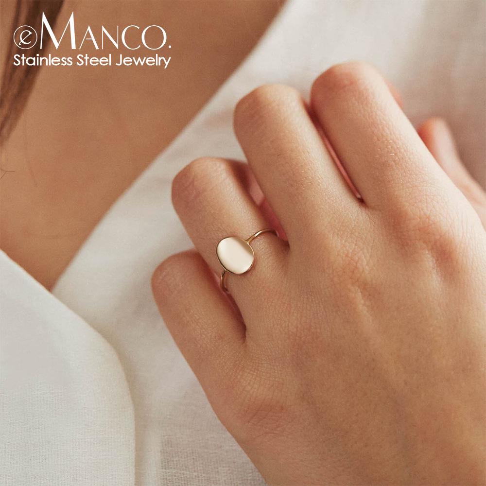 eManco Women's Gold-Plated Stainless Steel Geometric Oval Ring
