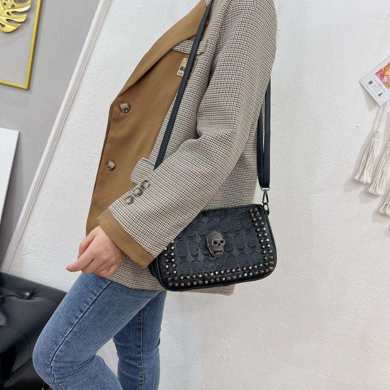 Vintage Punk Style Street Skull Shoulder Bag Tide Leather Rivet Halloween Oblique Span Bag Embossed Small Bag Female