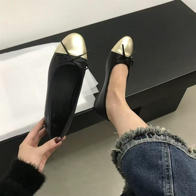 Xiaoxiangfeng flat bottom round head bow ballet shoes women's 2025 new soft bottom light mouth one pedal color matching shoes