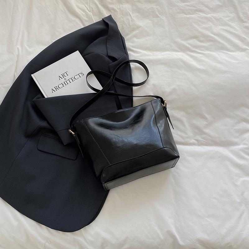 

Большая вместительная женская сумка 2025 года, новая сумка-тоут премиум-класса, сумка через плечо в стиле ретро