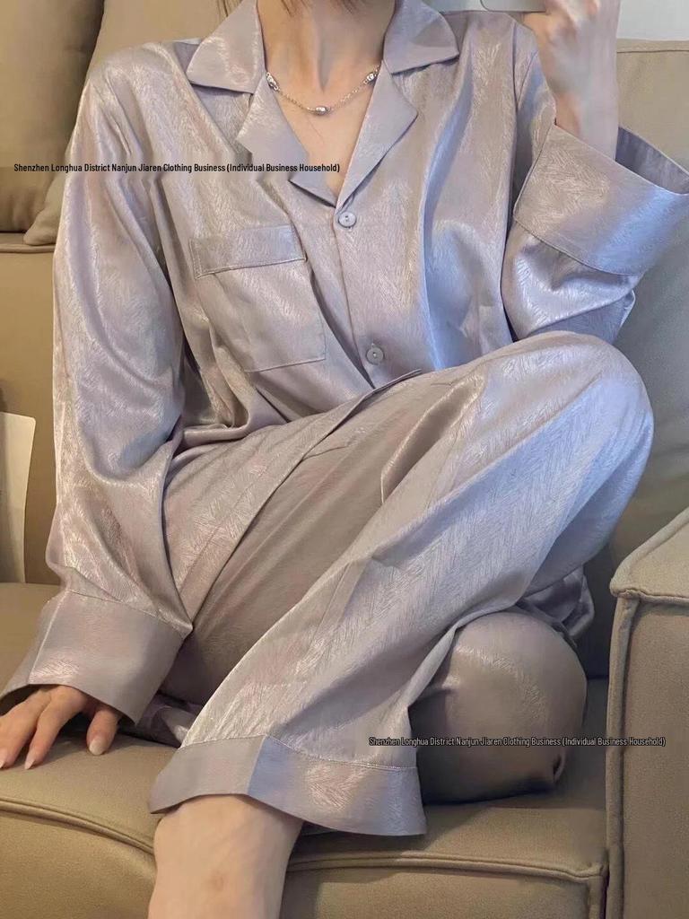 Dámské kostkované pyžamo z ledového hedvábí na jaro/léto 2024 - Dvoudílná sada s dlouhým rukávem