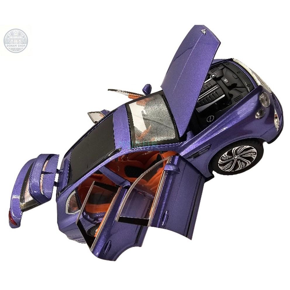 Bentley Bentayga SUV Diecast Model 1:24 Scale, Purple