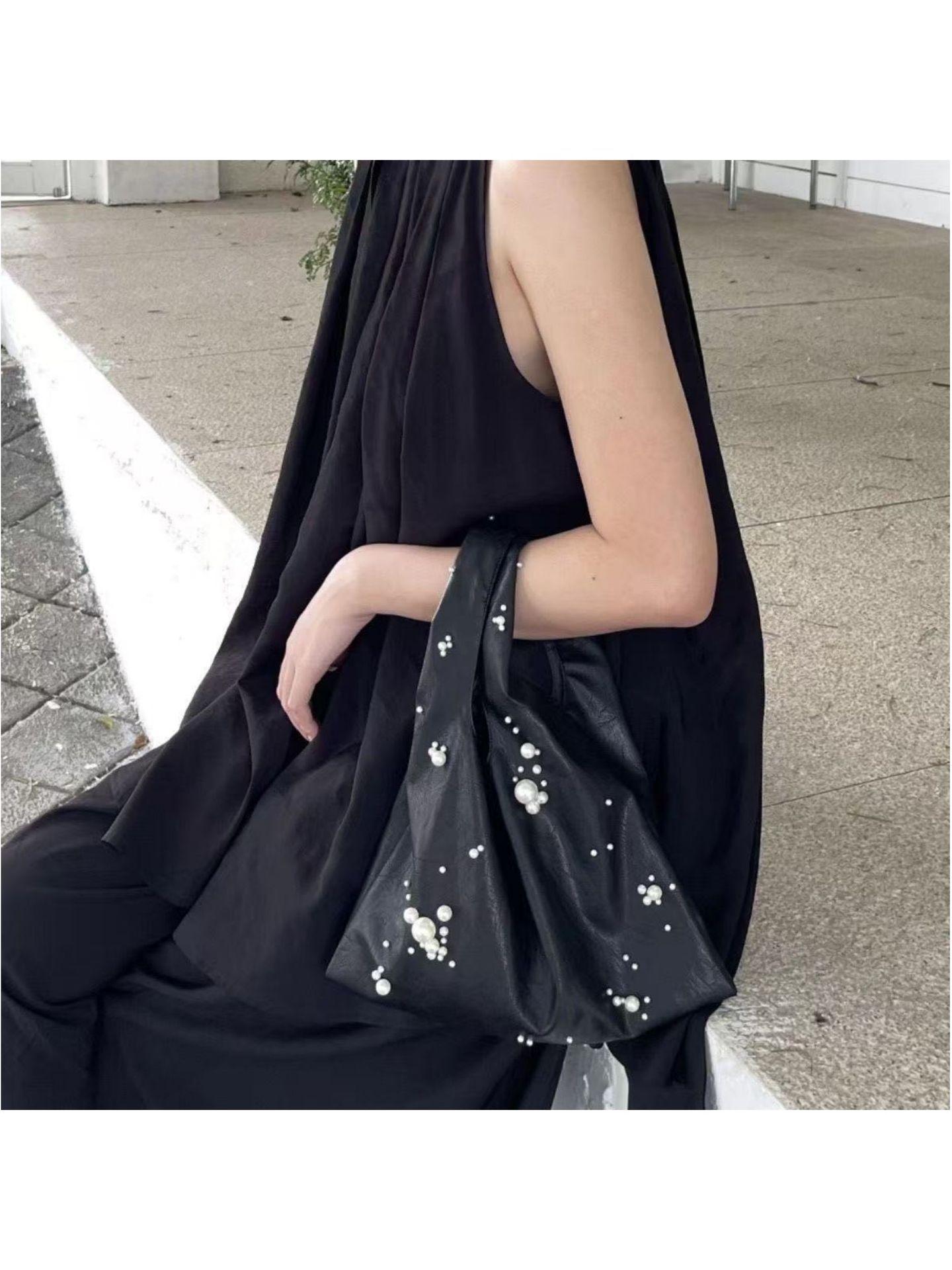 

2025 spring literary pearl PU leather handbag niche design personalized embroidery bag beaded versatile wrist bag чёрный
