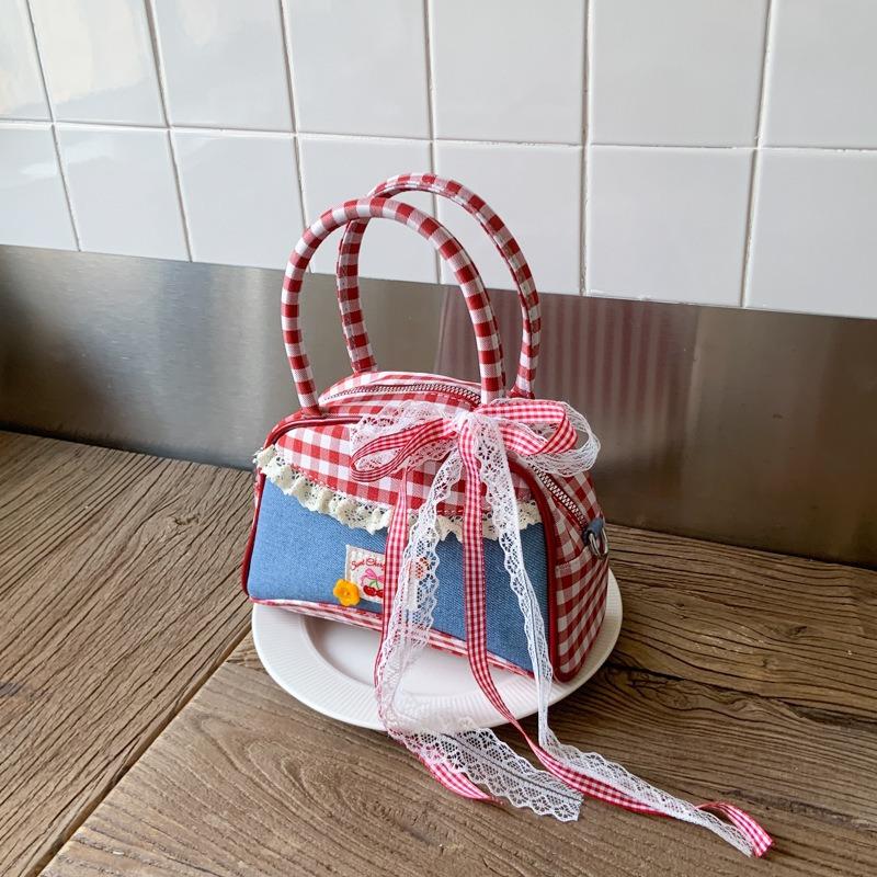 

Маленькая свежая кружевная сумочка литературно-художественный стиль ретро мода красно-синяя контрастная клетчатая сумочка