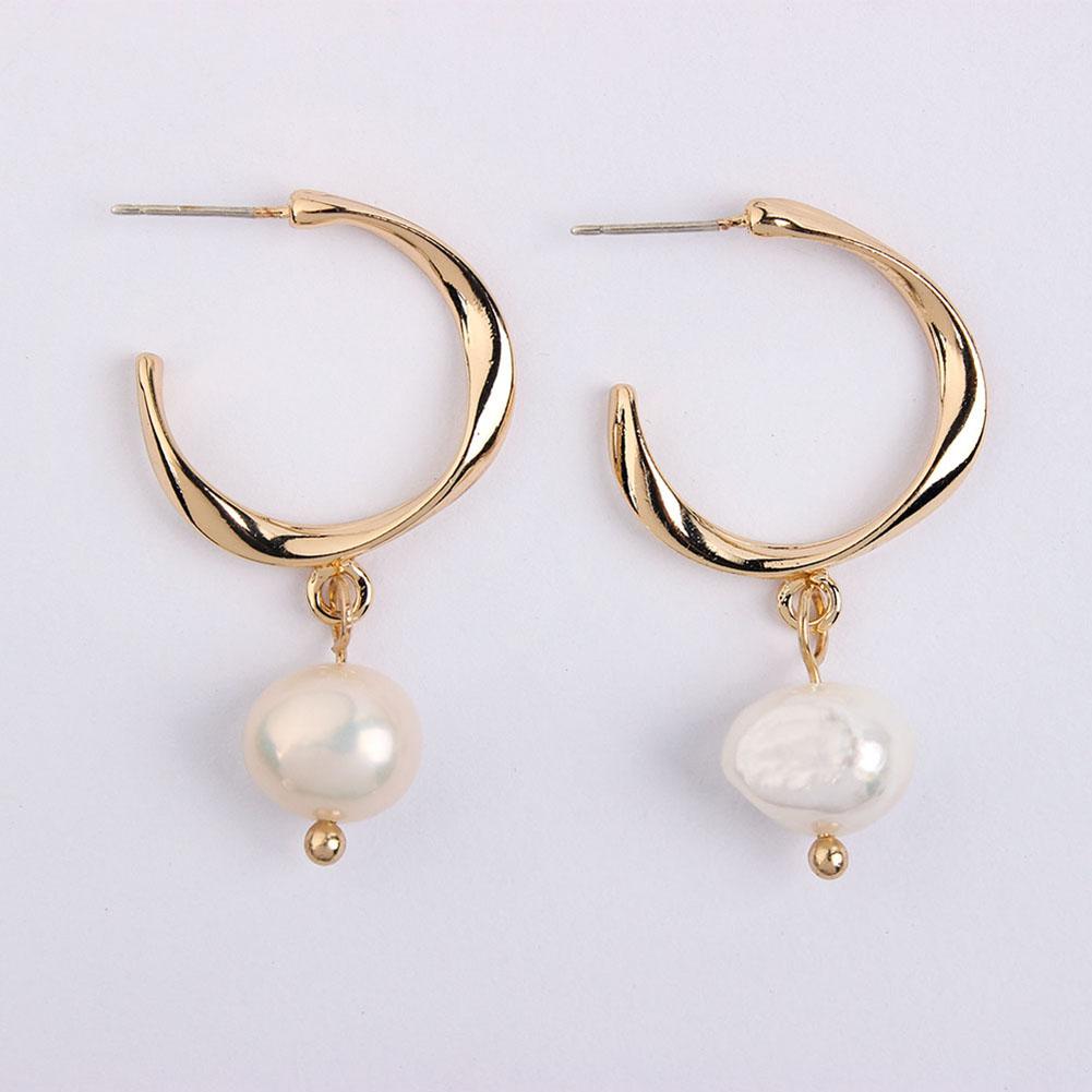 Women Metal Retro Eardrop Pearls Earrings Fashionable Lady Ear Jewelry Decoration
