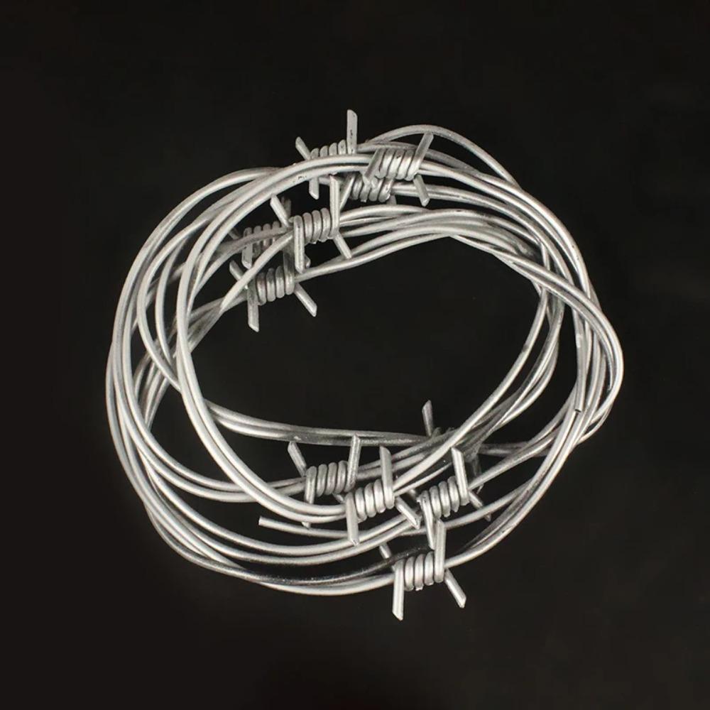 2Pcs Halloween Party Fake Barbed Wires PVC 2.4M Simulation Barbed Wire Hanging Rope Prop Haunted House Prank Prop