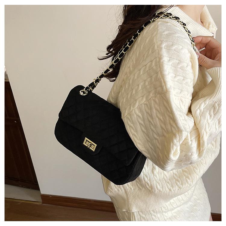 1Pc Ersatile Fashion Niche Large-capacity Tote Bag New Chain Diamond Shoulder Bag High-end Small Fragrant Messenger Bag