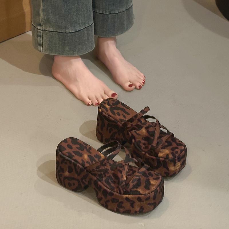 Fashion Summer Platform Heel Women Slippers Fashion Open Toe Narrow Band Slide Ladies Elegant Street Style Shoes