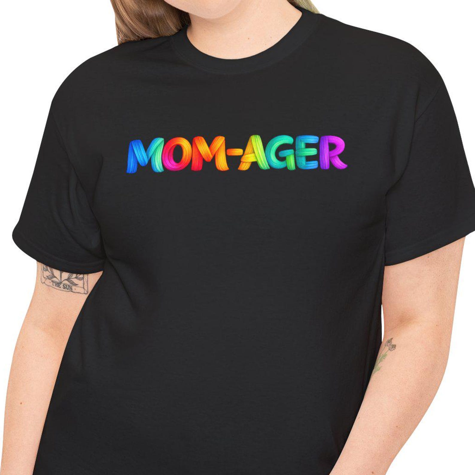 MOM-AGER T-Shirt | Rainbow Text graphic tee 4XL