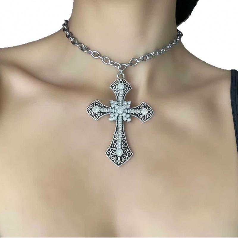 European Retro Cross Pendant Necklace with Diamond Inlay - Versatile Alloy Jewelry