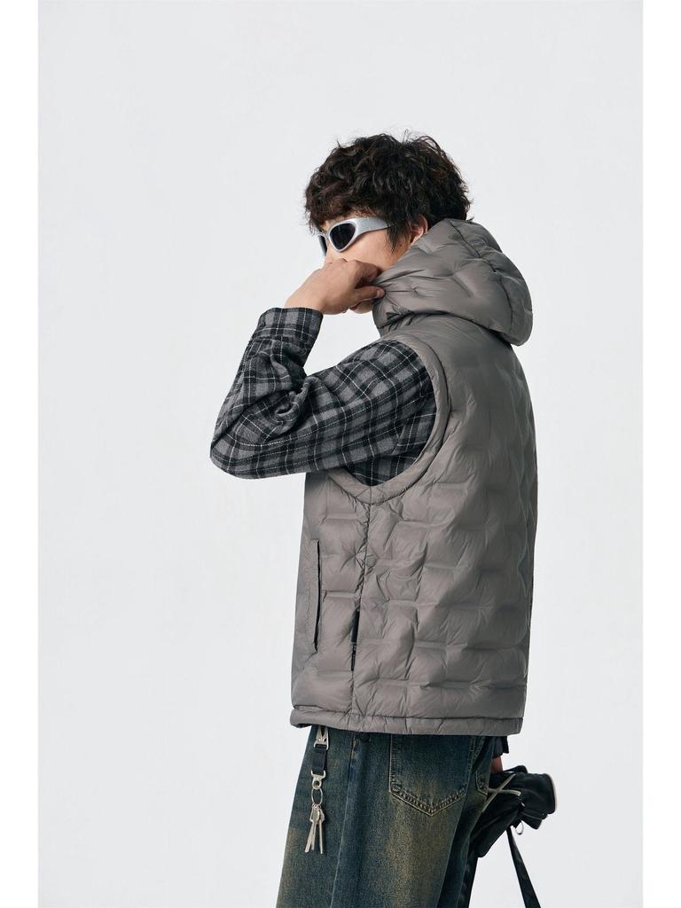 Men's Winter 90% White Duck Down Hooded Vest - European & American Style, Plus Size, Loose Fit, Embossed Shoulder Cape.