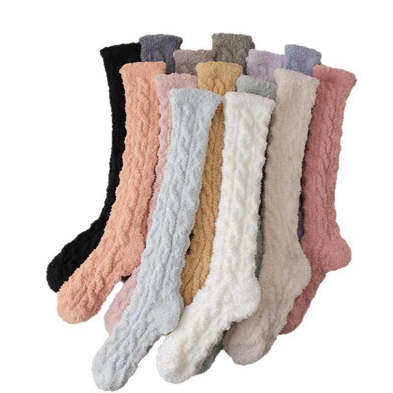 Women's Coral Fleece Knee-High Warm Socks - Velvet Lined, Non-Shedding, Thick for Autumn & Winter