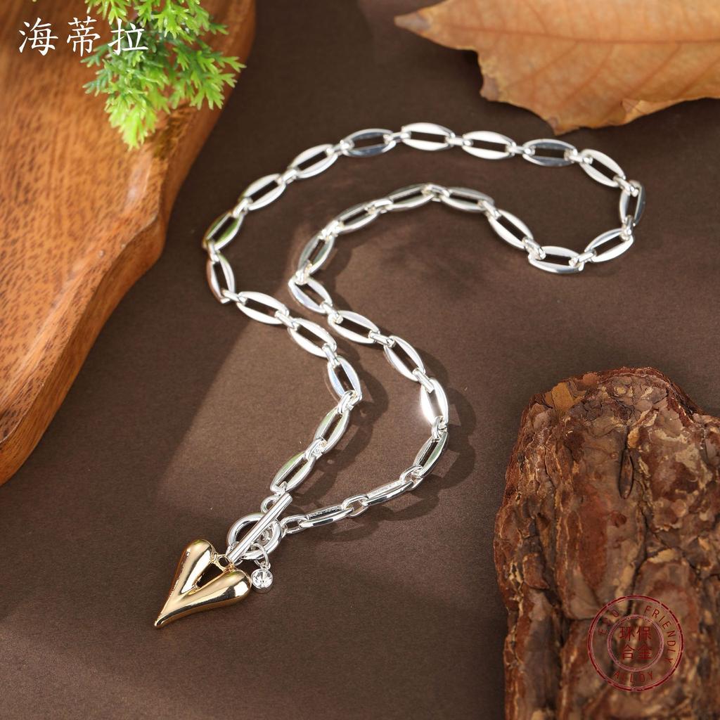 New gold glossy love OT buckle small pendant, women's simple glossy heart necklace