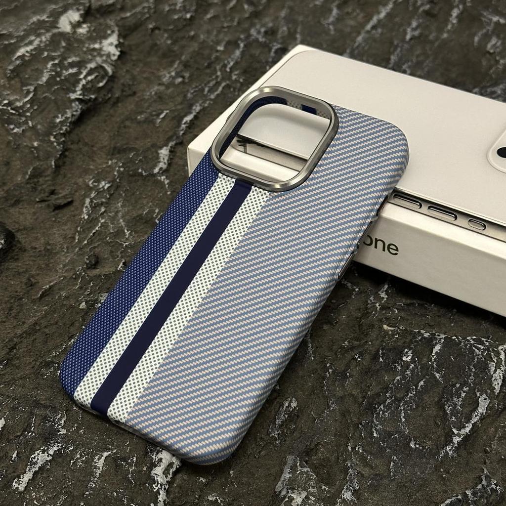 Applicable to Apple 17promax mobile phone case metal lens Kevlar carbon fiber texture iPhone16 anti-drop hard