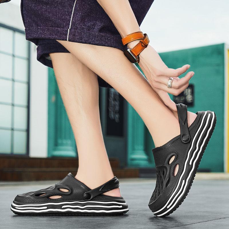 Fashion Hot Sale Brand Clogs Men Sandals Casual Slippers EVA Lightweight Sandles Summer Beach Men's Half Drag New Mens Slip on Shoes