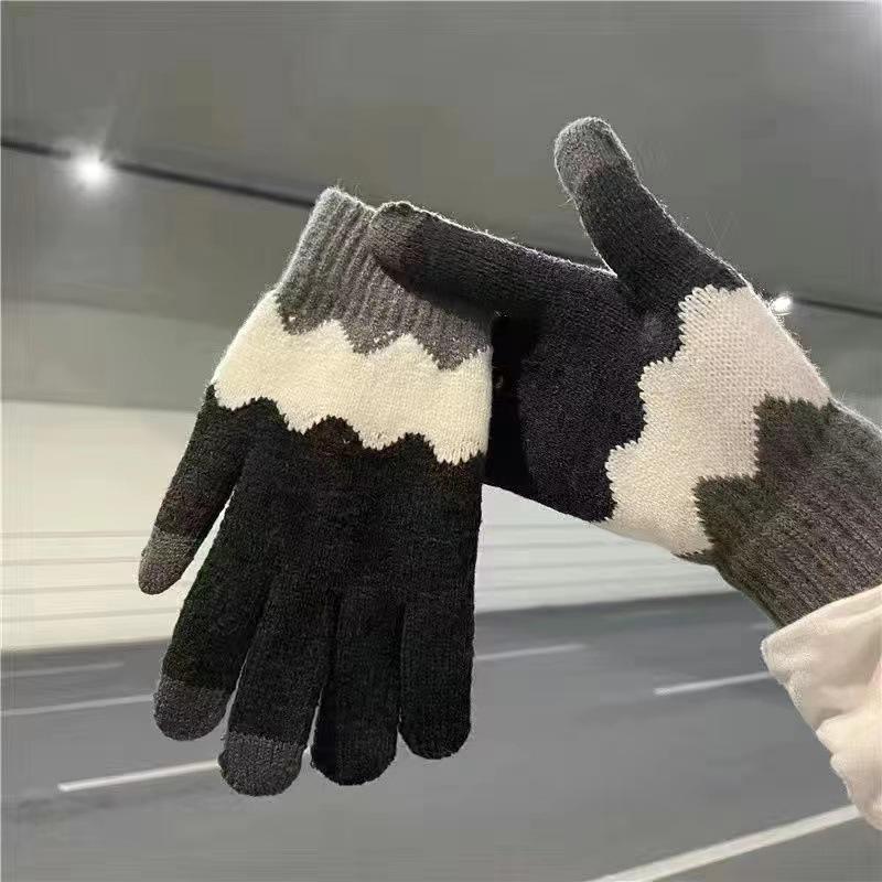 Winter velvet thickened cotton warm windproof cold knitted wool cute touch screen gloves female winter lady five fingers