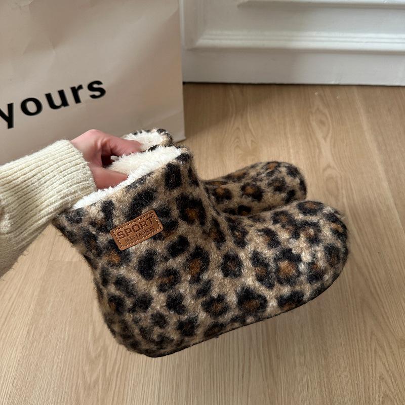 

Women s cold warm padded snow boots thick soles heightened non-slip wear outdoor leisure sports plush Martin cotton boots 40 леопардовый