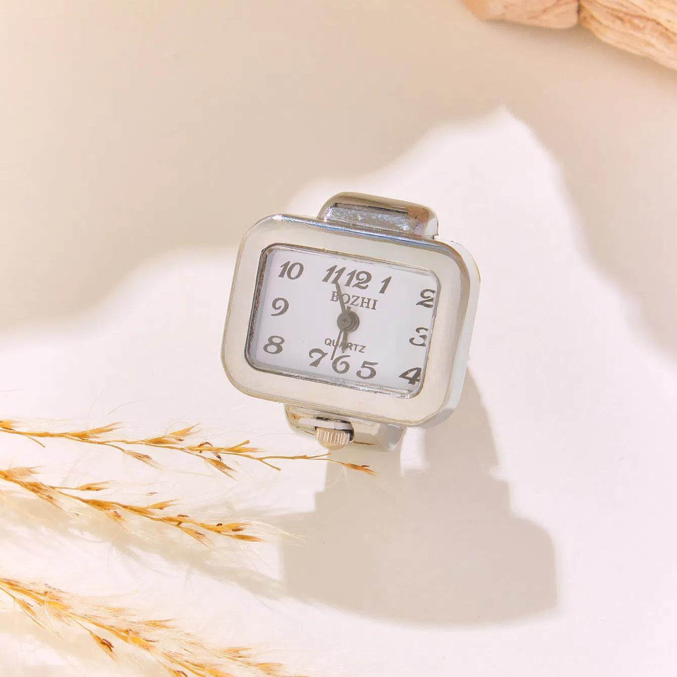 

Часы с кольцом на квадратный палец, креативные кварцевые часы, модные парные часы, аксессуары белый