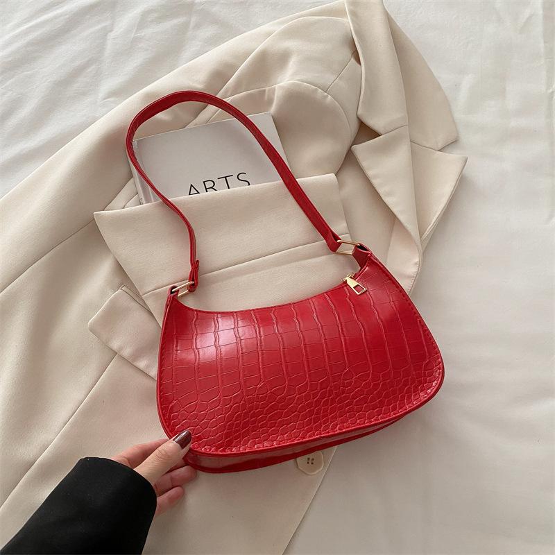 Spring Foreign Style Bag 2025 Fashion New Retro Fashion Women's Shoulder Crocodile Pattern Chain Crossbody Armpit Bag