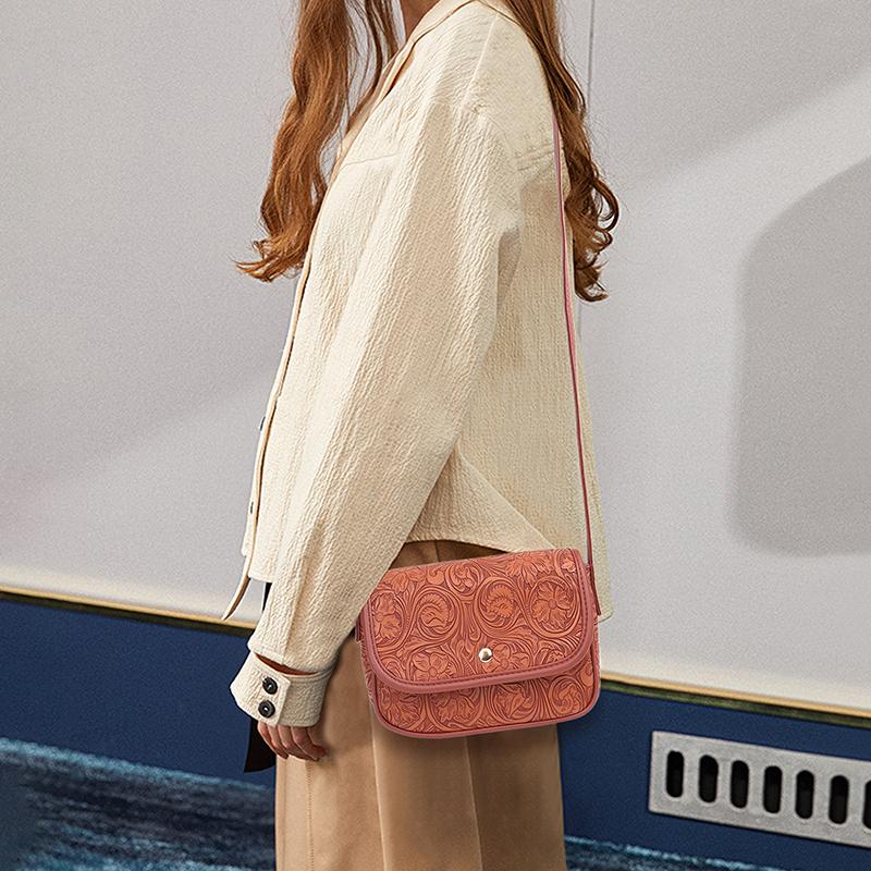 Trendy Womens Crossbody Bag Stylish Shoulder Purse for Work Versatile Office Commute Bag Fashionable Flap Handbag CLE