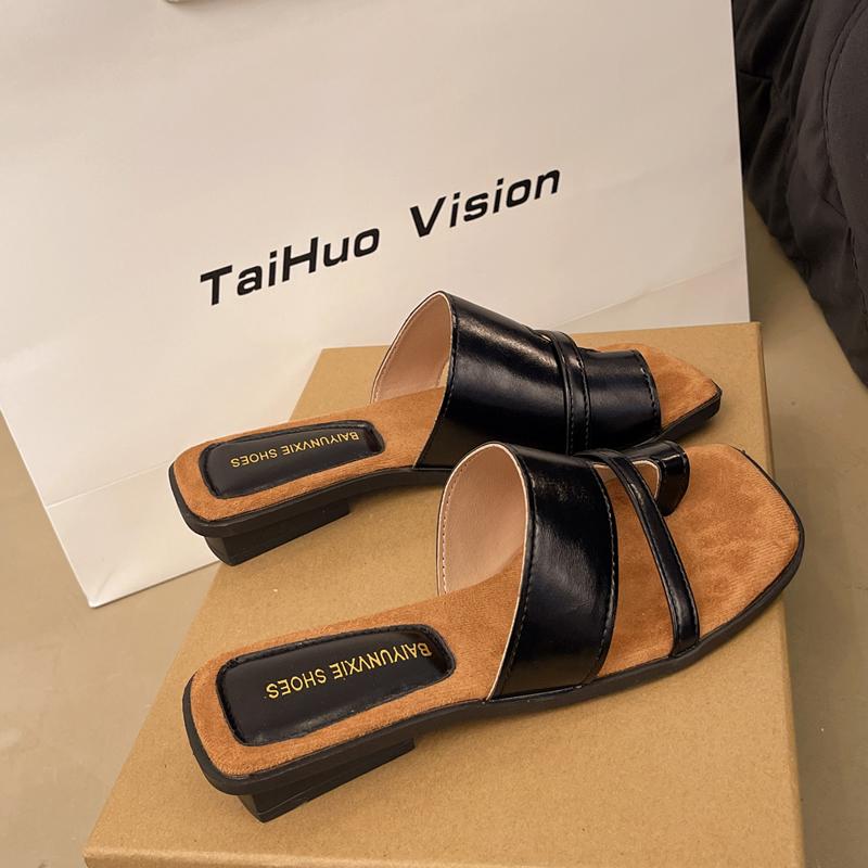 

Женские ретро шлепанцы с низким каблуком и перемычкой между пальцами, женская летняя уличная обувь 2025, новая корейская версия, подходят к юбкам, римские пляжные прохладные шлепанцы 40 чёрный