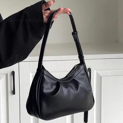 New Simple Black Underarm Bag for Women Texture Soft Leather One Shoulder Bag Korean Fashion Versatile Daily Handbags