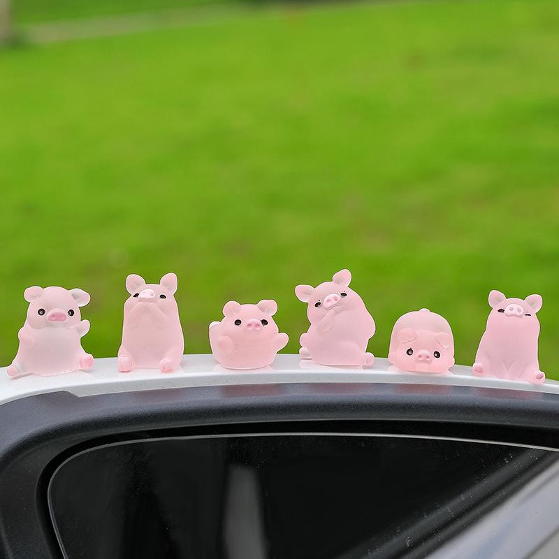 6Pcs/Set Car Center Console Resin Noctilucent Pig Doll Ornament Car Rearview Mirror Decoration Bicycle Auto Interior Accessories