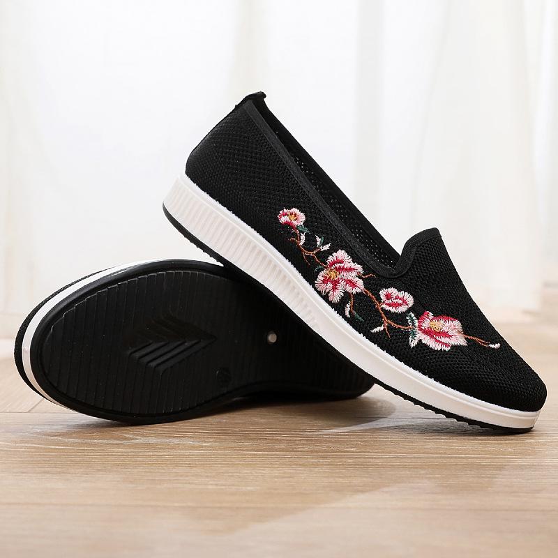 Spring Women's Breathable Fly-knit Slip-on Shoes - Soft Sole, Non-slip, Perfect for Middle-aged and Elderly