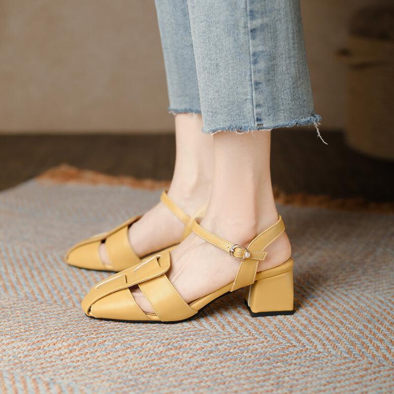 Novas sandálias de verão baotou com abertura no calcanhar sandálias casuais femininas de salto alto cor sólida sola de tendão de boi sapatos de tamanho grande fivela sapatos femininos