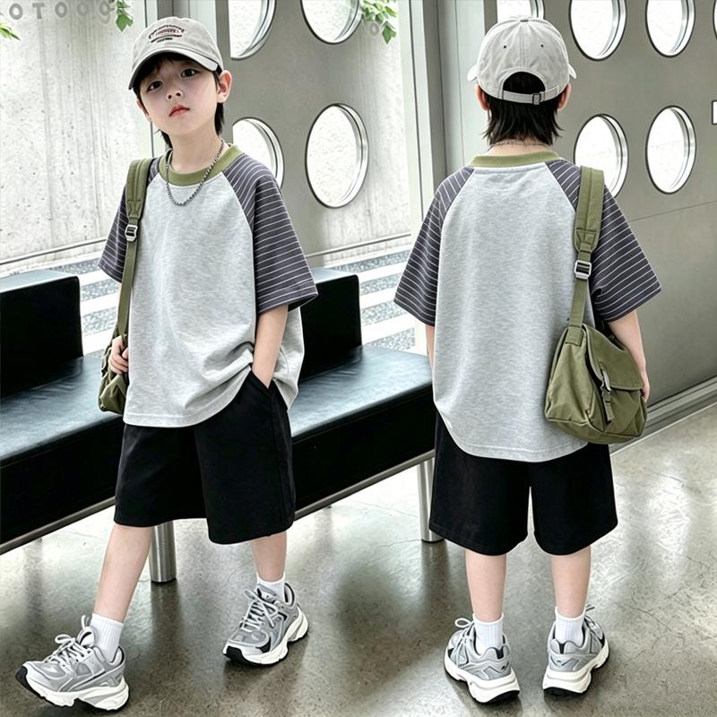Boys' Cotton Striped T-Shirt Set - Short-Sleeve, Summer Style, Loose Fit, Color Block, Two-Piece for Kids